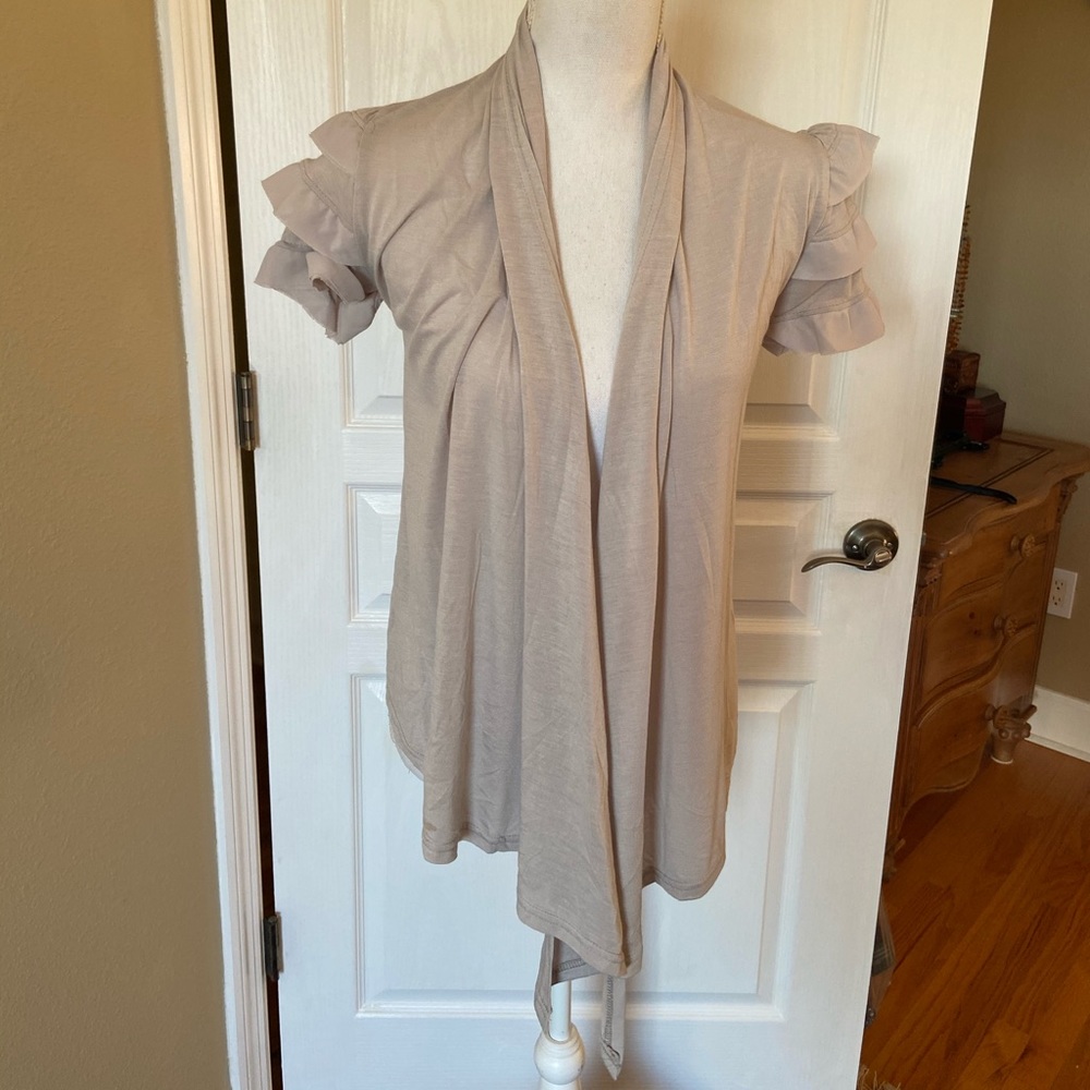 Poor Apparel grey cover up ruffled sleeve Small